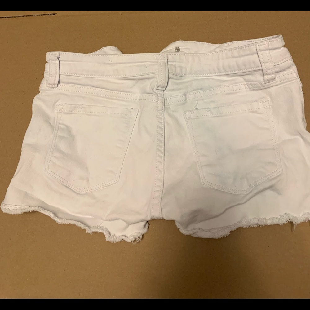 Sts blue white cut-off shorts